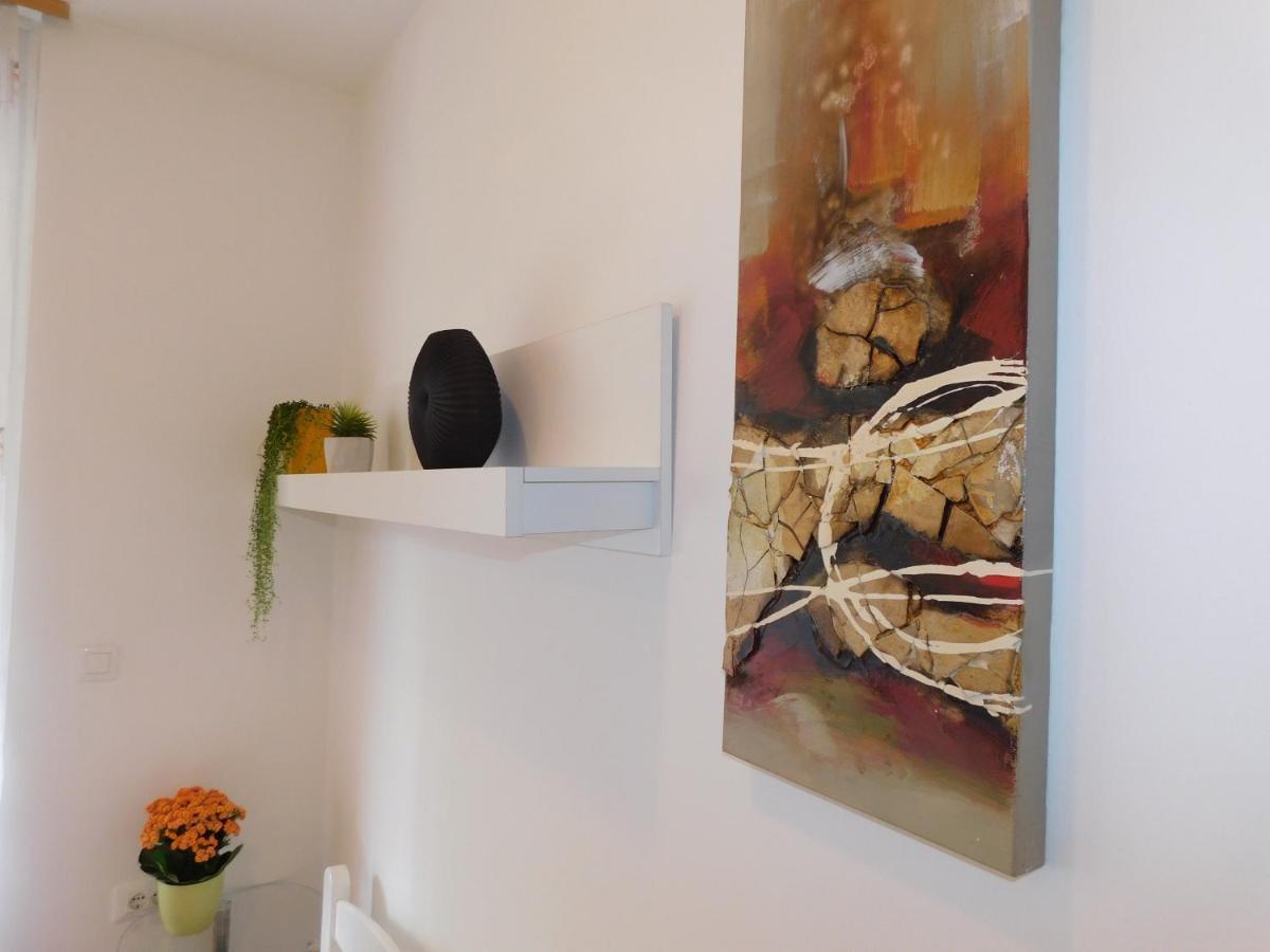 Apartma Minas Apartment ลูบลิยานา ภายนอก รูปภาพ